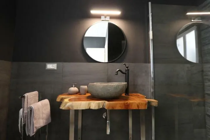 Apartman Exclusive Apt Really Downtown - Free Private Parking Included! Genova Olaszország
