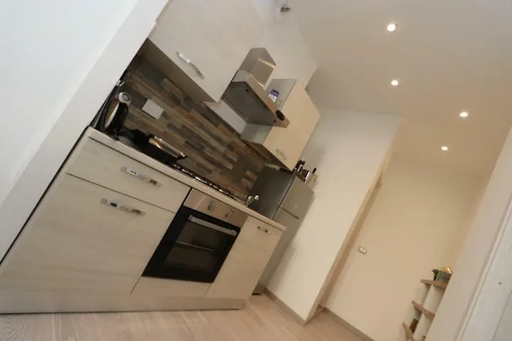 Exclusive Apt Really Downtown - Free Private Parking Included! Genua