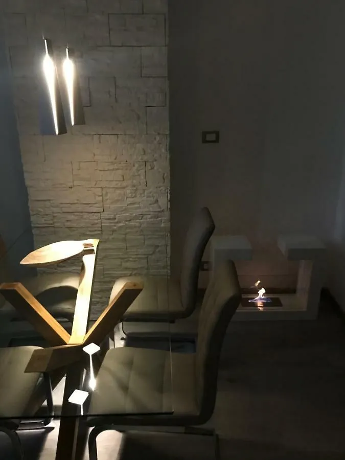 Exclusive Apt Really Downtown - Free Private Parking Included! Genova