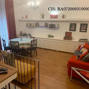 Corte Middorusso , Bari Italia