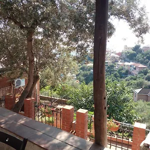 Chalet Villino Il Rustichetto, Genova